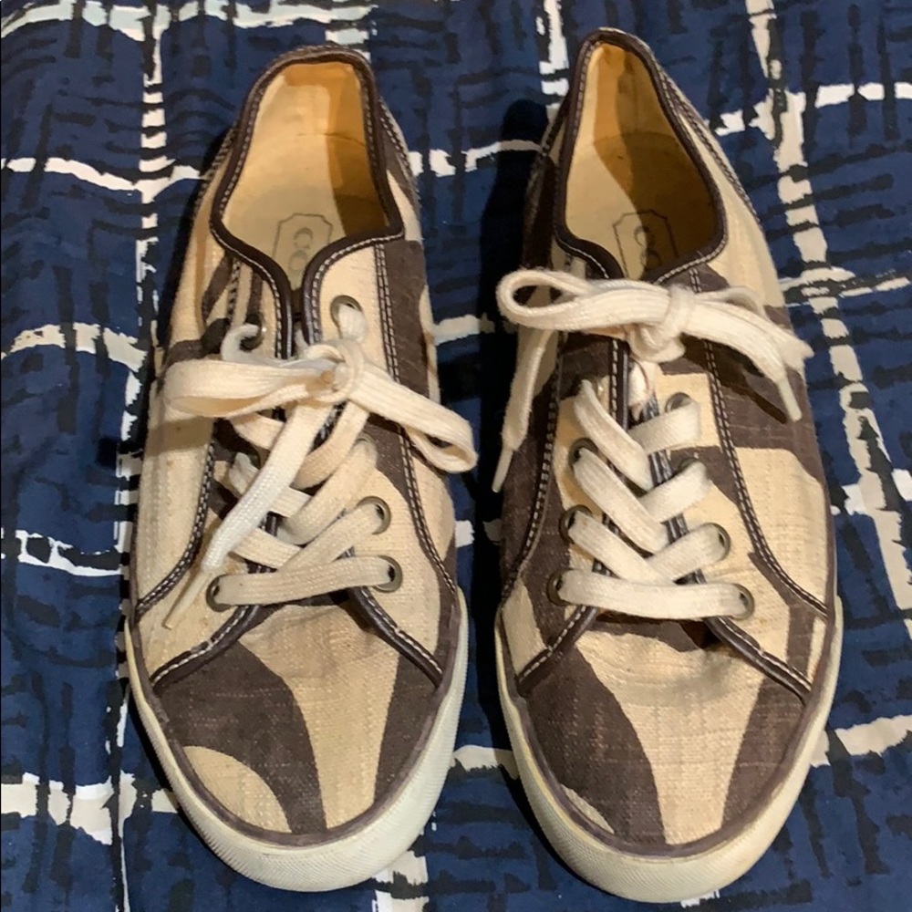 Women’s sneakers